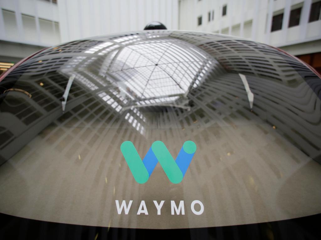 Waymo (Google) teste des camions autonomes sur les routes - SWI ...