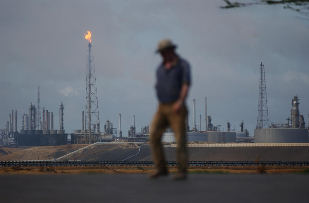 Venezuela oil refinery