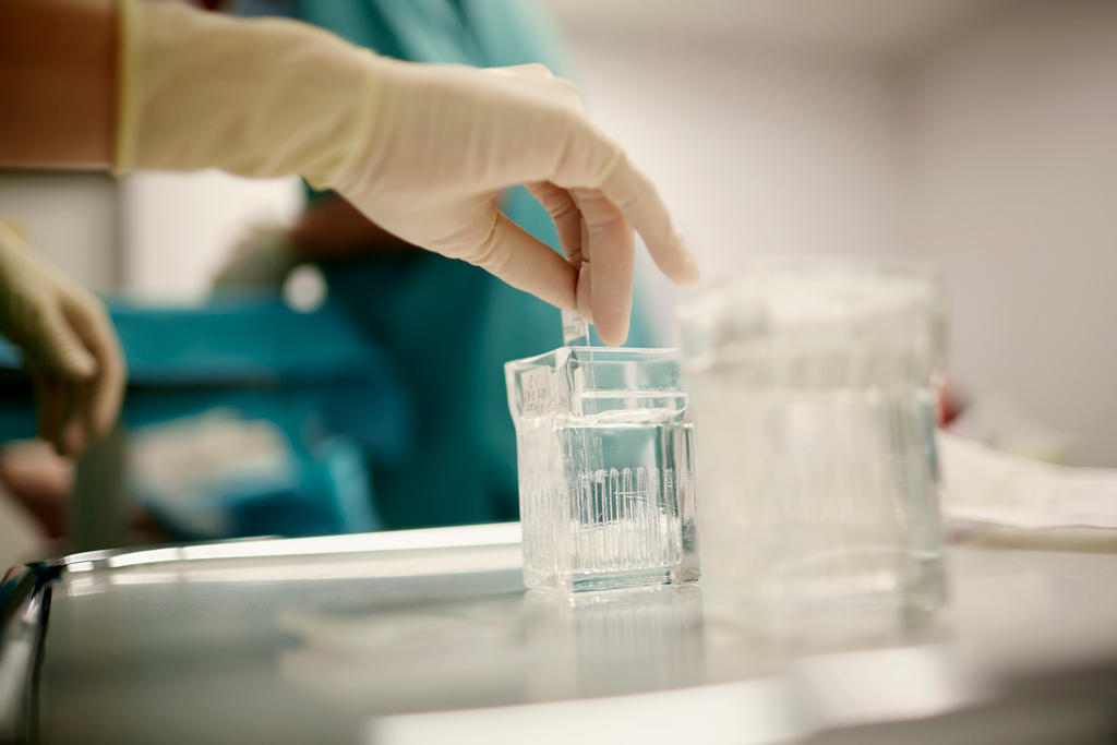 A picture of an IVF procedure (glass tube)