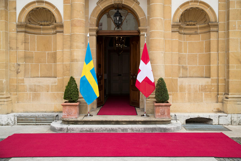 swiss and swedish flags