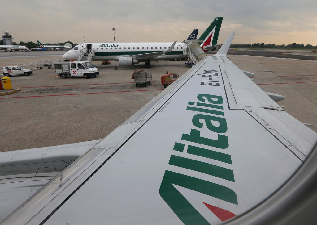 Alitalia, ci sono tre offerte