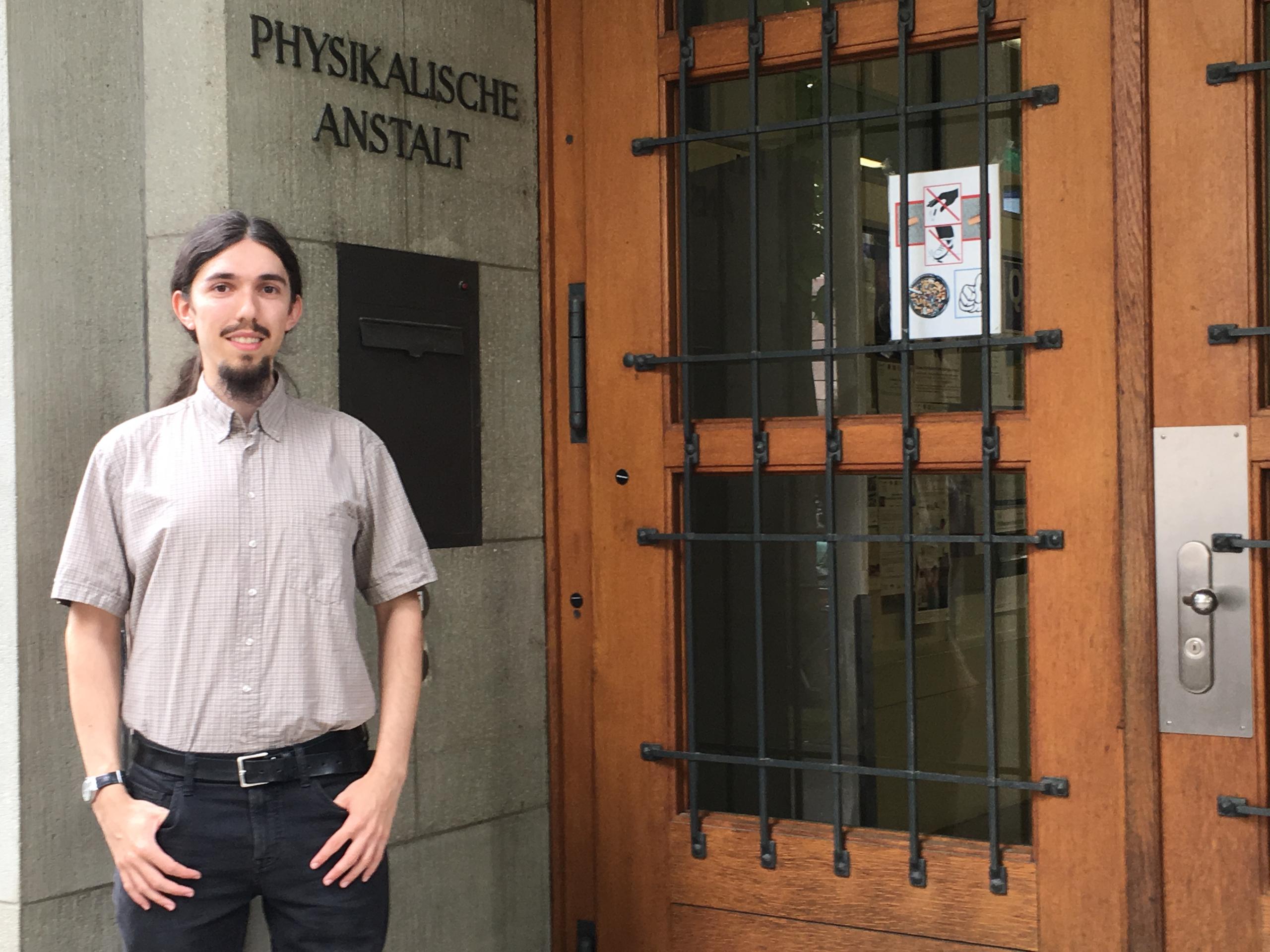 Oliver Müller in front of the University of Basel physics department