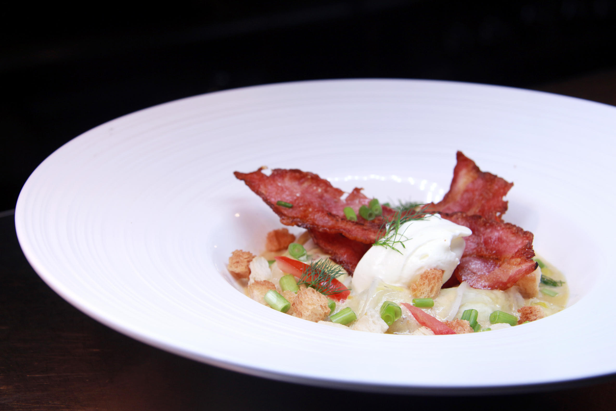 瑞士美食周菜肴：菠菜羊柳奶酪卷(前菜)