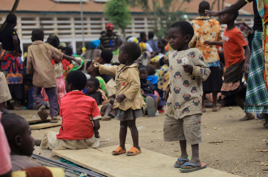 children at a displaced persons camp in DRC