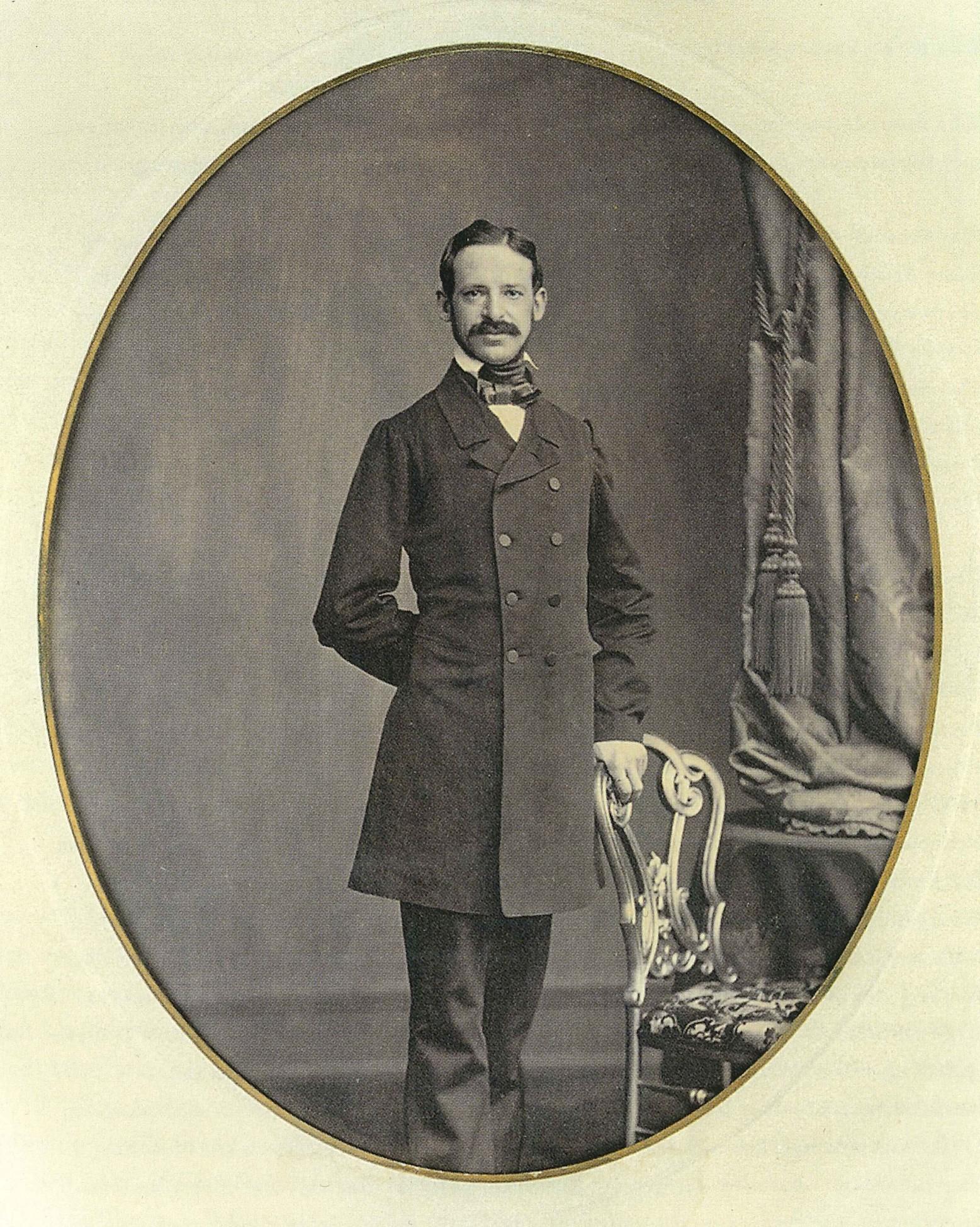 Photo of a young man from late 19 century.