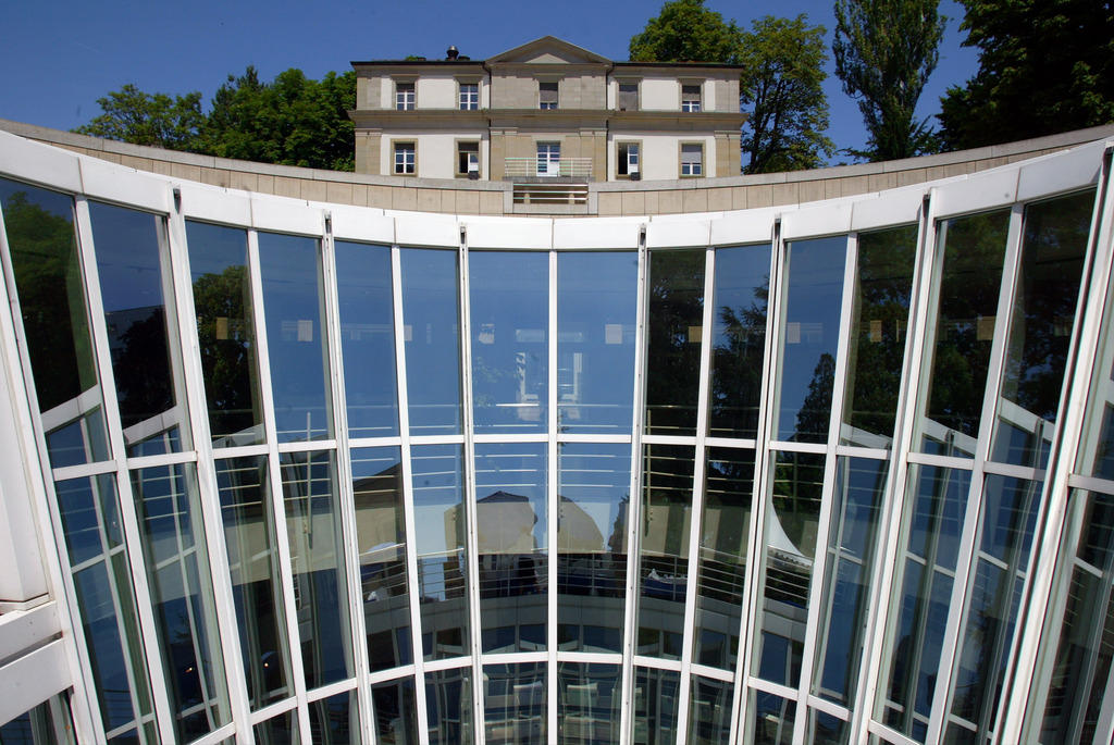 Edificio del instituto IMD en Lausana