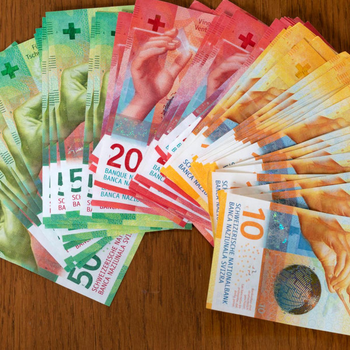 瑞士人依然对现金情有独钟- SWI swissinfo.ch