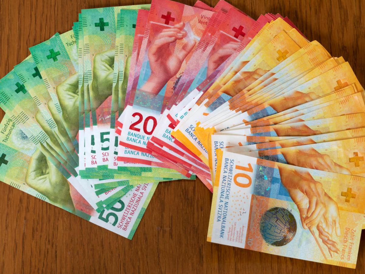 瑞士人依然对现金情有独钟- SWI swissinfo.ch