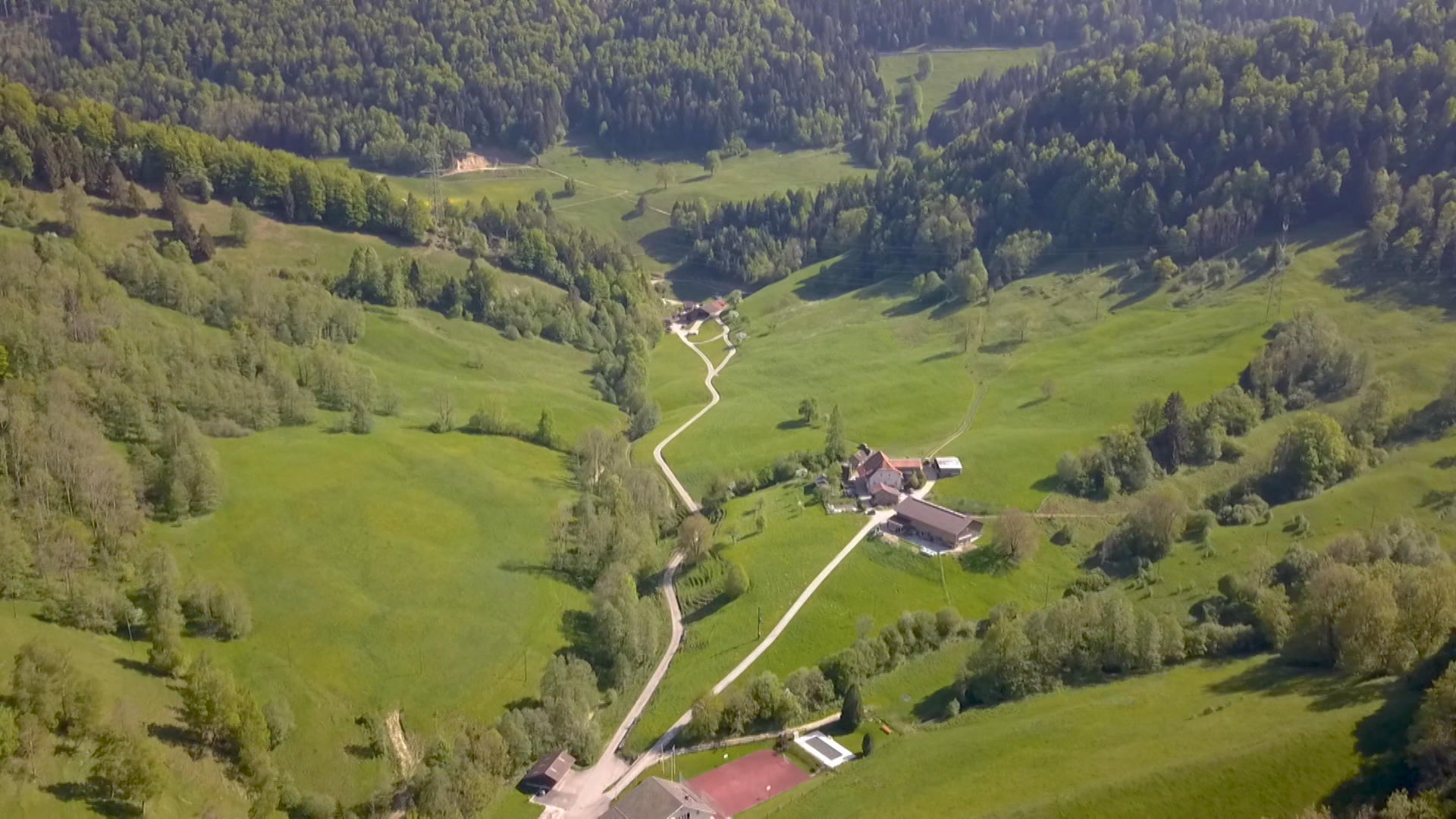 Overhead photo of village, Schelten