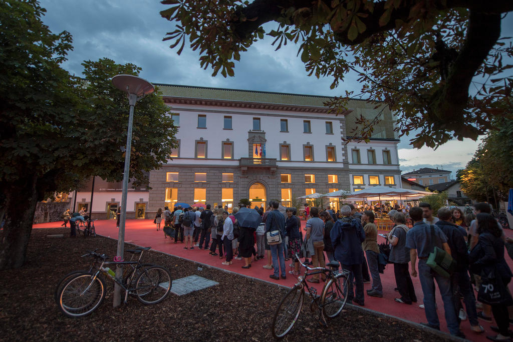 queue for films outside PalaCinema