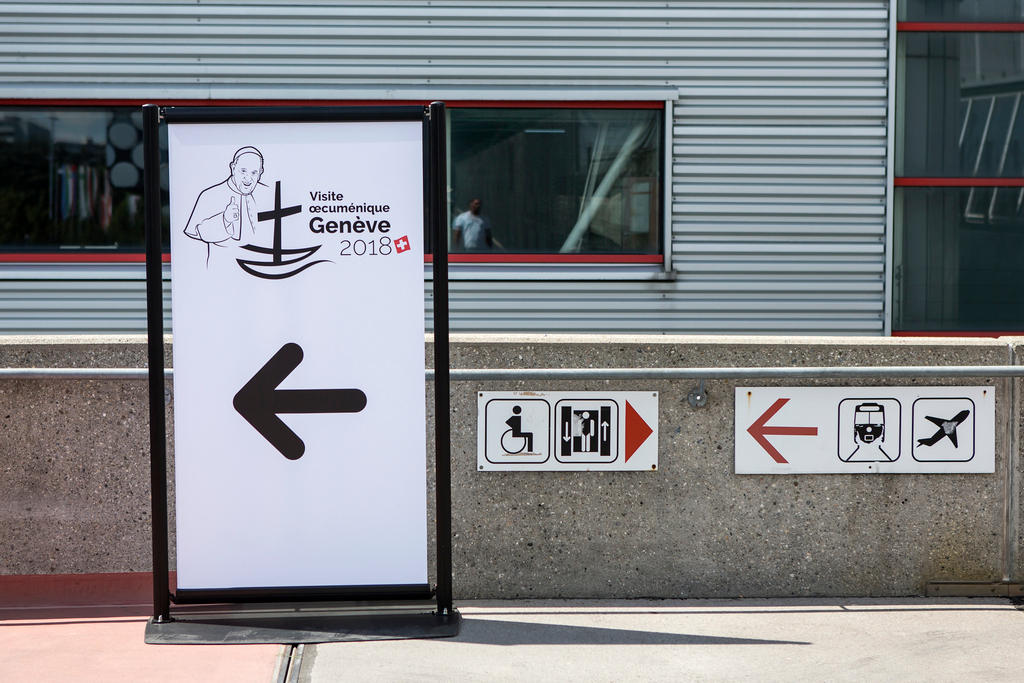 Direction signs for Pope Francis