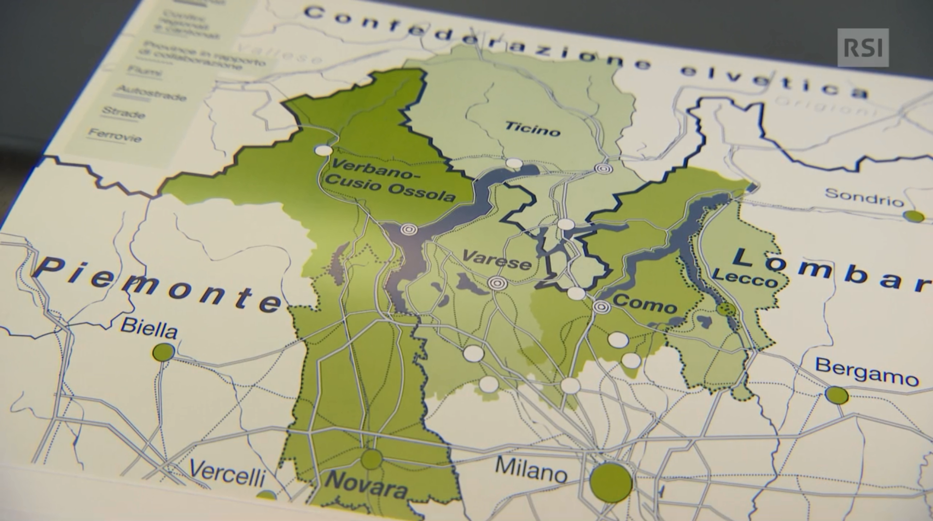 La zona di competenza della Regio Insubrica indicata su una cartina mostrata in assemblea