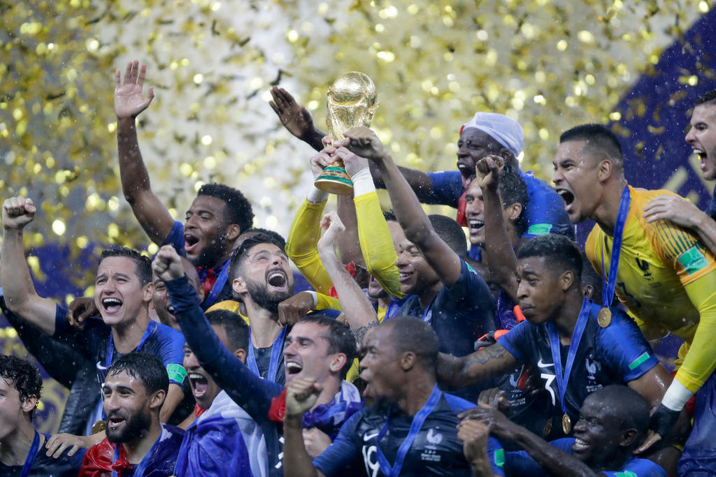 French team celebrates