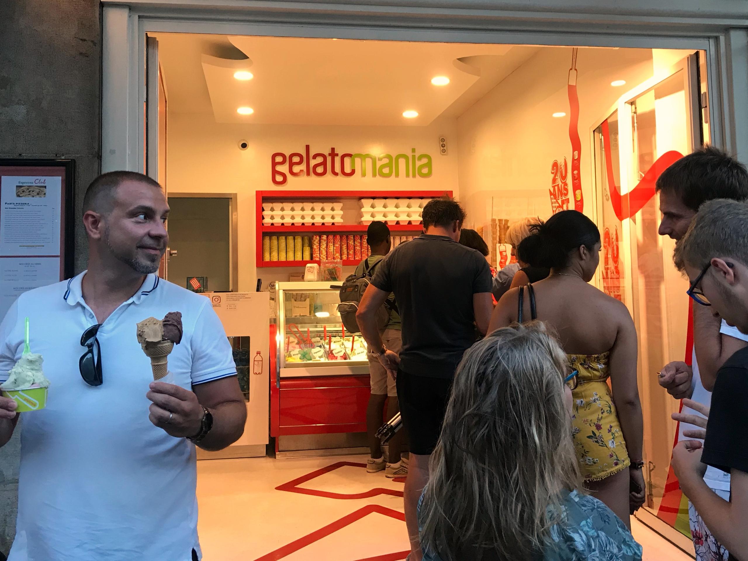 Gelato Mania ice cream outlet in Geneva s Pâquis district