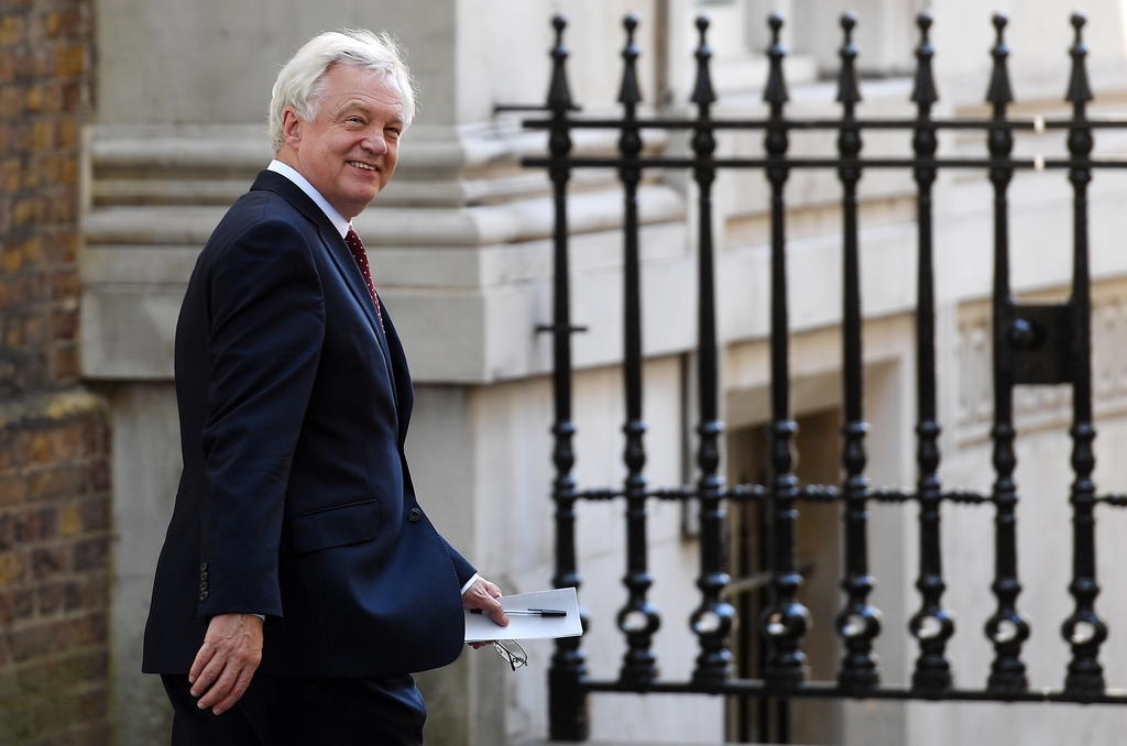 David Davis esce dal 10 di Dovning Street