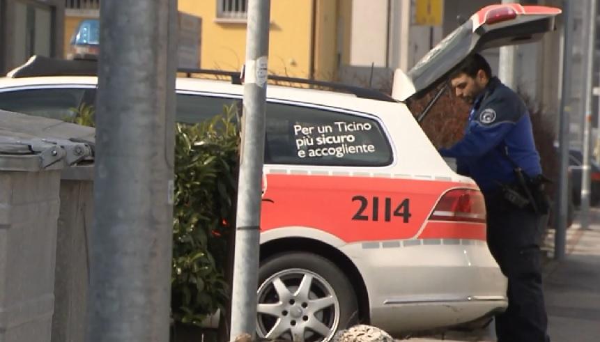 auto della polizia