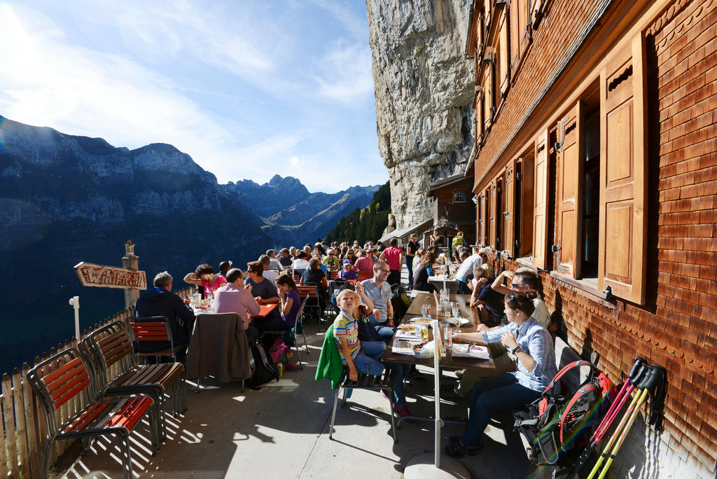 The Äscher-Wildkirchli guest house in Alpstein