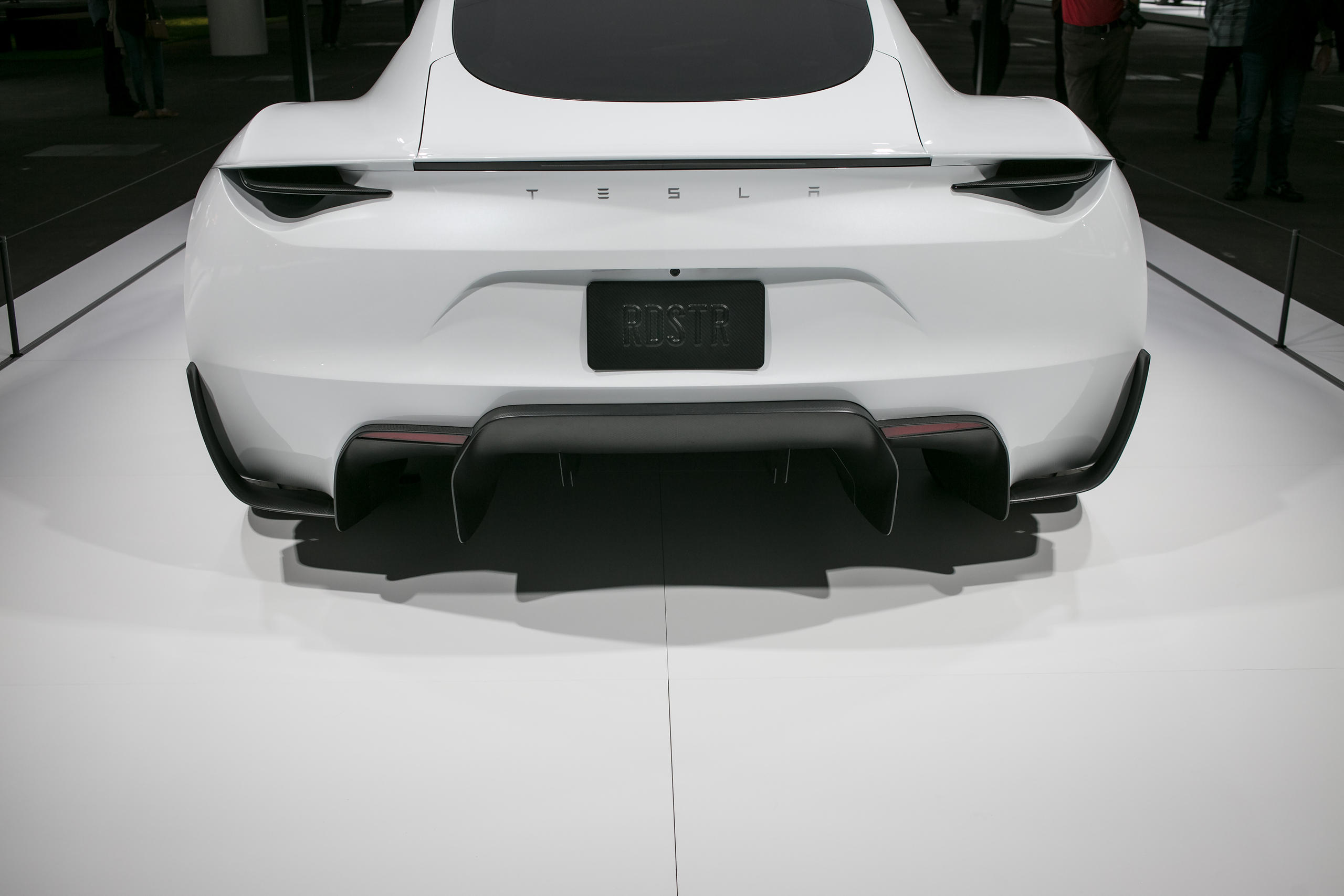 parte posteriore della Tesla Roadster