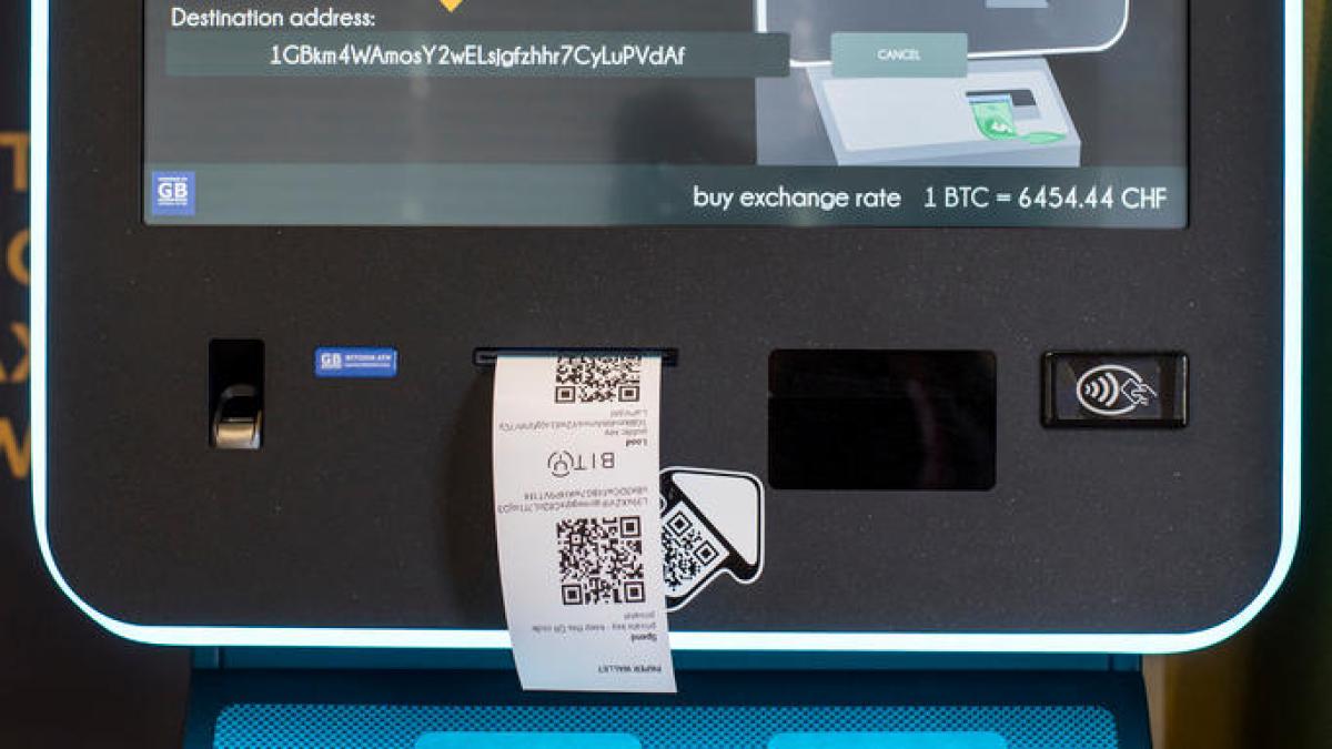 Bullet-proof bitcoin battles through first ten years - SWI swissinfo.ch