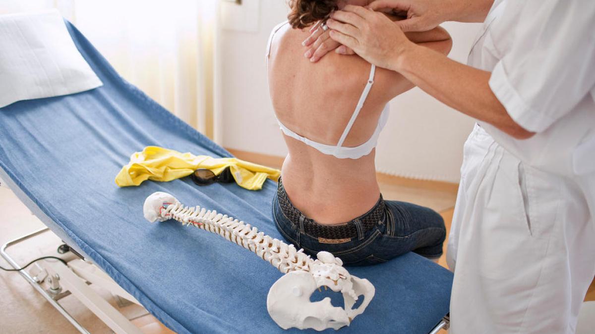 瑞士医生的收入高到远超预期- SWI swissinfo.ch