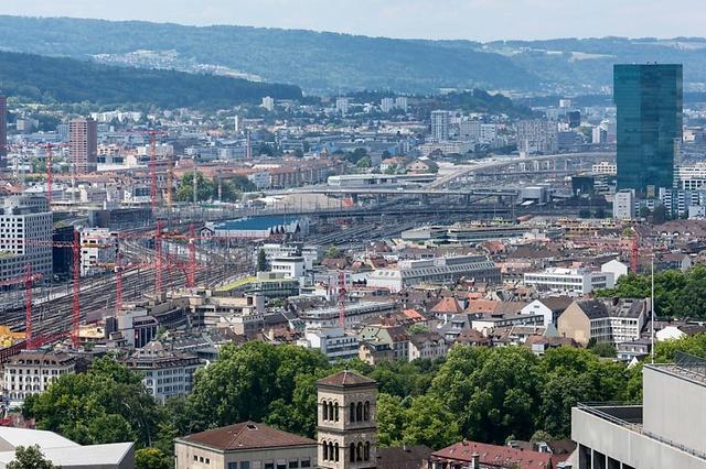 苏黎世-瑞士房价最贵的地方。