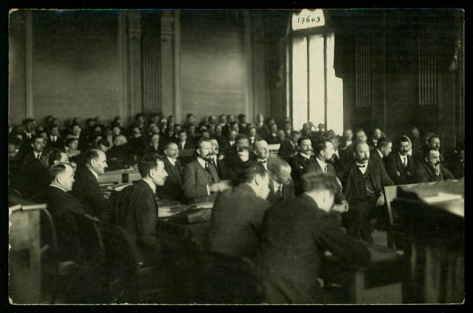 Gerichtsverhandlung. Historische Fotografie.