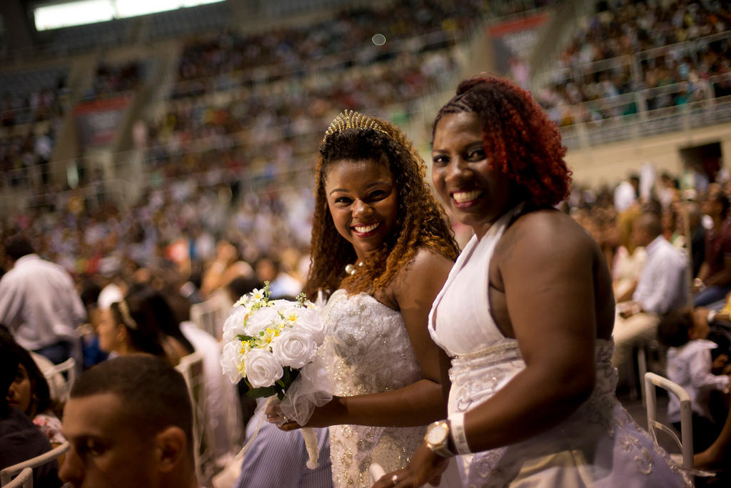 Бразильский национальный танец. Каримбо танец. Бразилия танцы. Бразильская пара. Красивая бразильская пара.