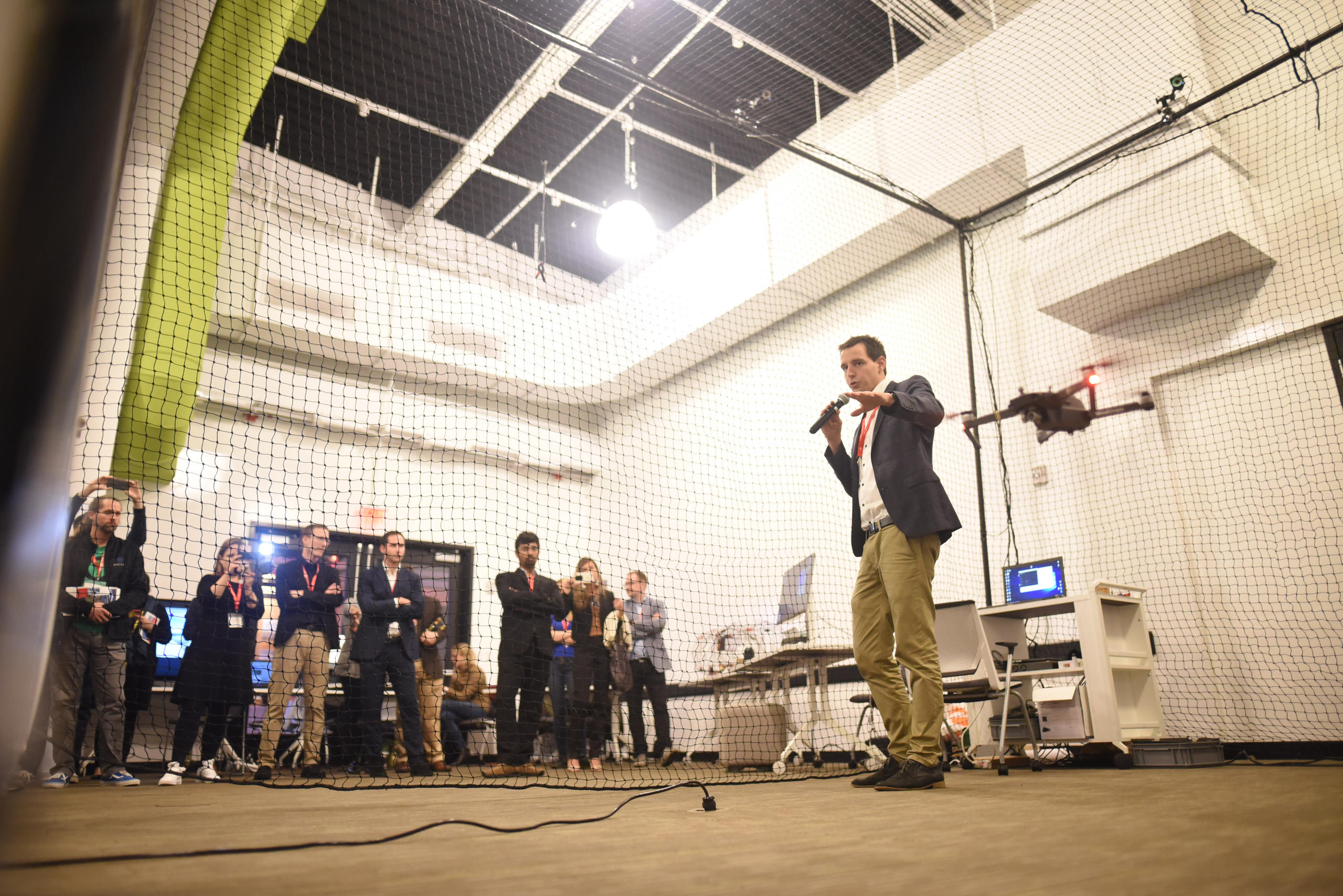 Guillaume Catry demonstrates the WindShape drone system inside a flying cage.