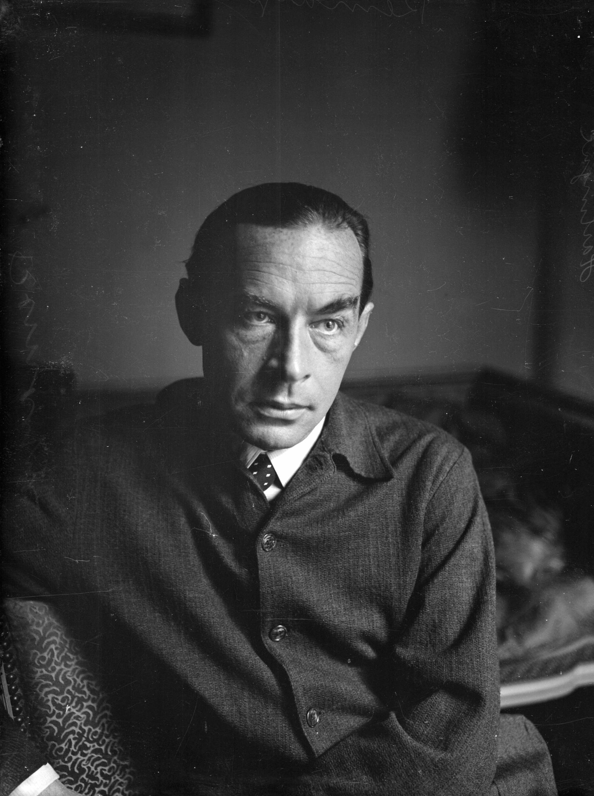 Portrait of author Erich Maria Remarque