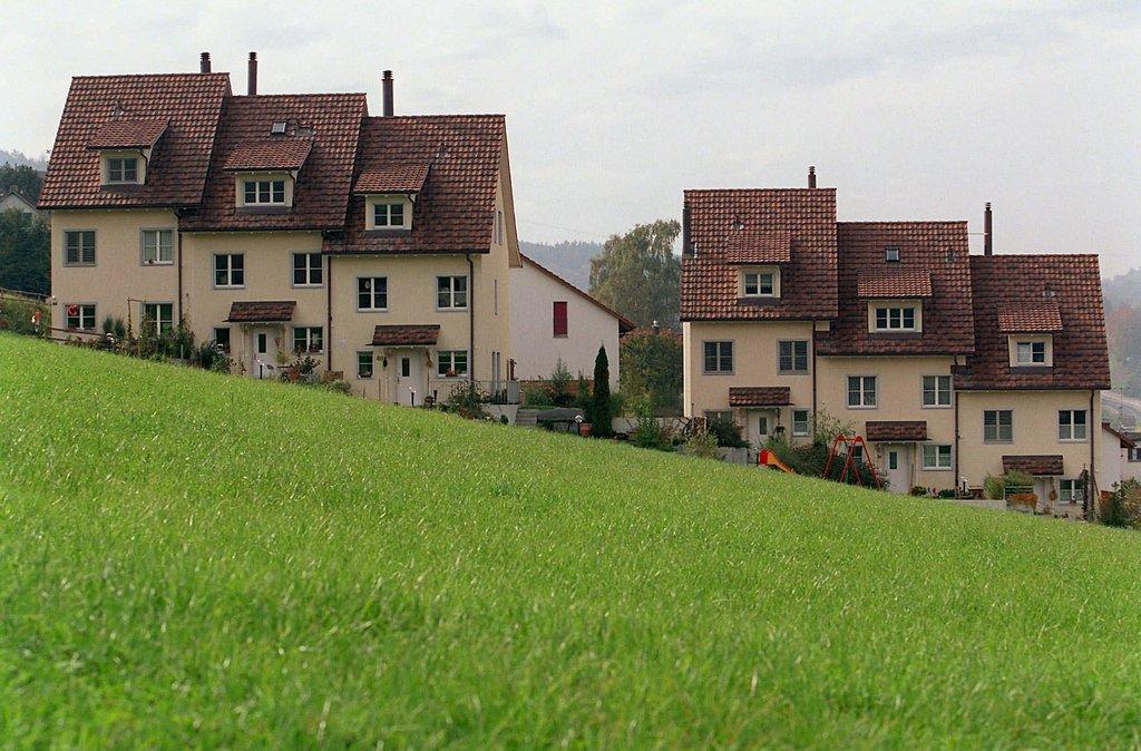 Semi-detaches houses outside Zurich