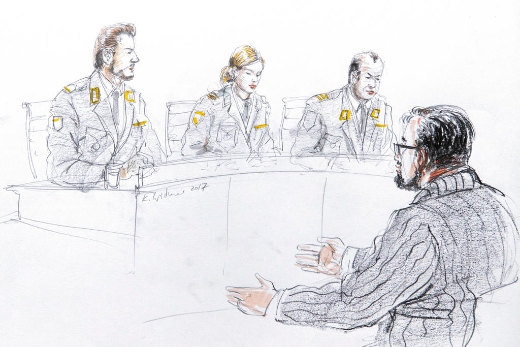 Un disegno dell imputato davanti al tribunale militare