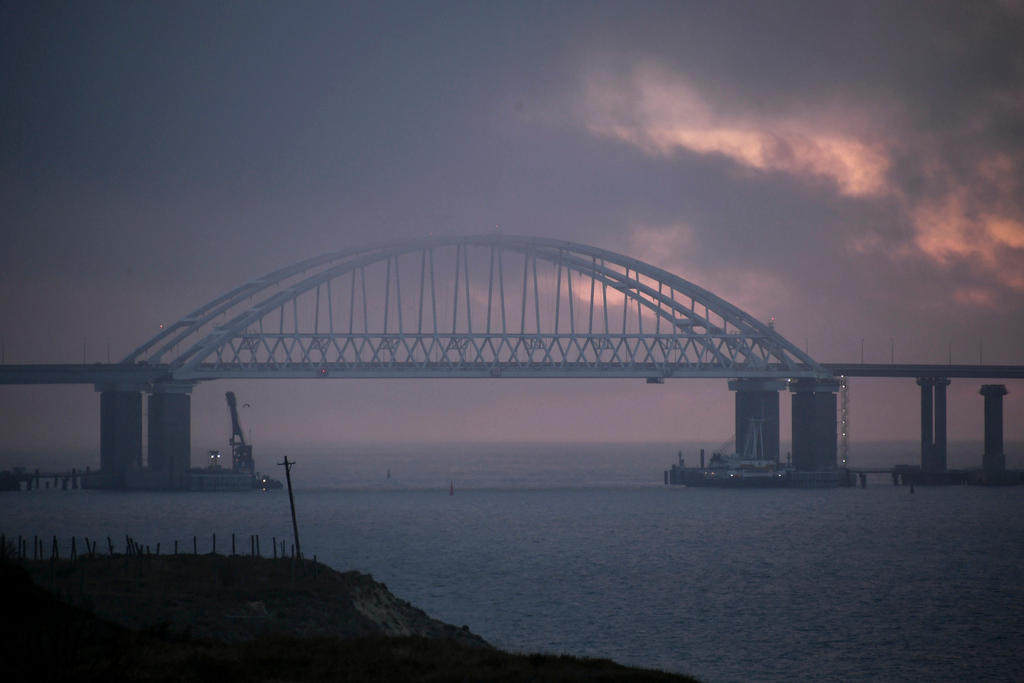 Il ponte a Kerch che unisce la Crimea alla Russia inaugurato pochi mesi fa