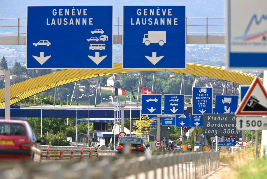 Some 92% of the 81,000 cross-border workers in the Geneva area drive to work