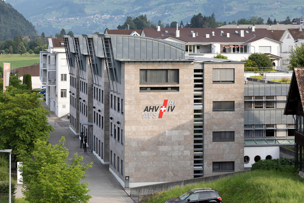 Edificio dell AVS nel Canton Svitto