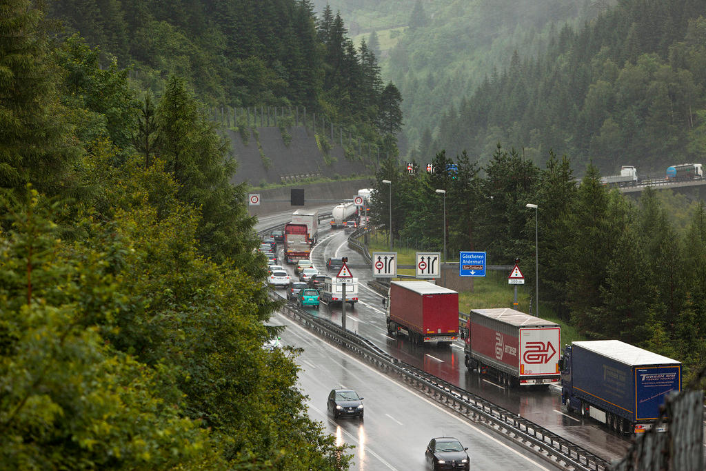 lorries near the Gotthard tunnel