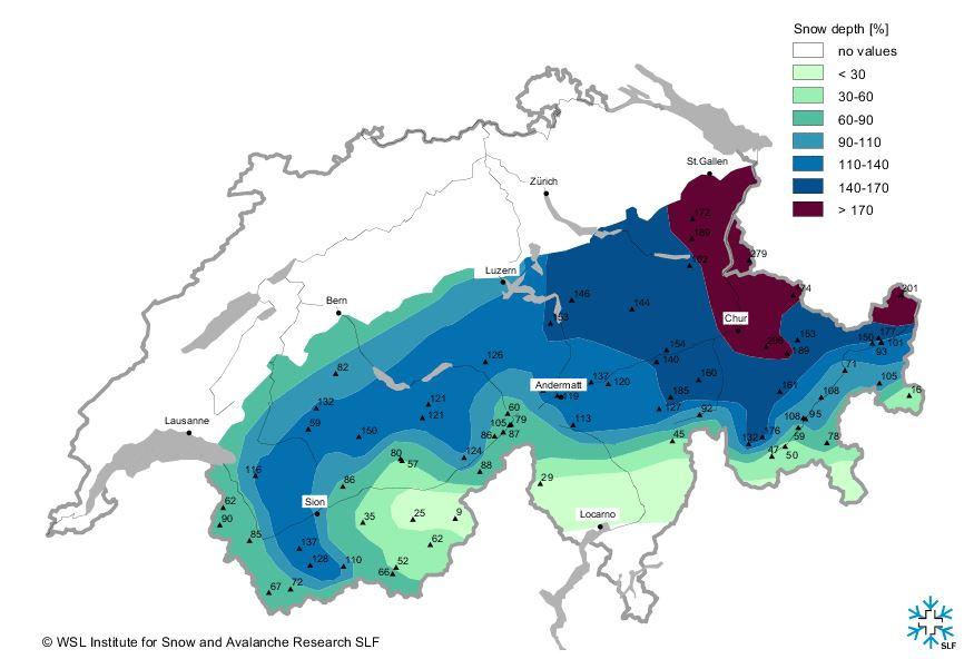 積雪の深さを色で示す地図