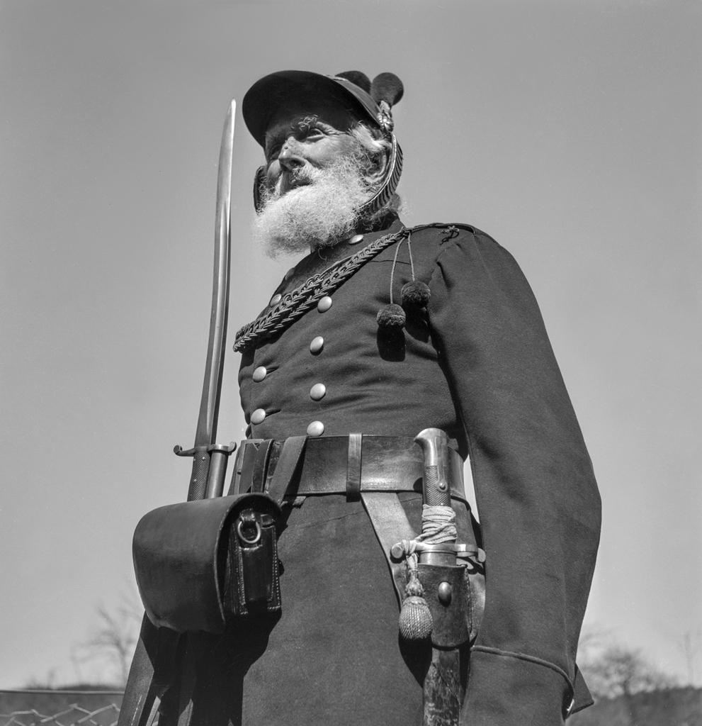 Foto de un soldado entrado en años