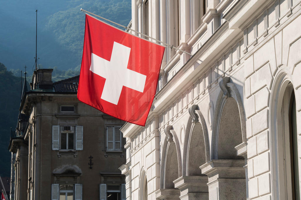 Bellinzona court with Swiss flag