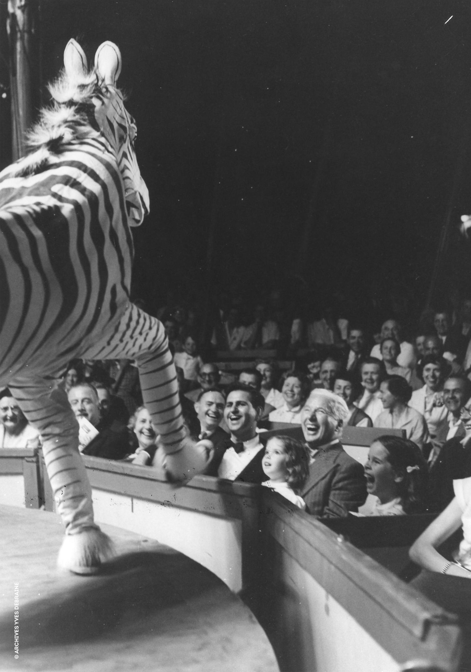 1953年7月，卓别林在沃韦观看马戏团Grock表演。