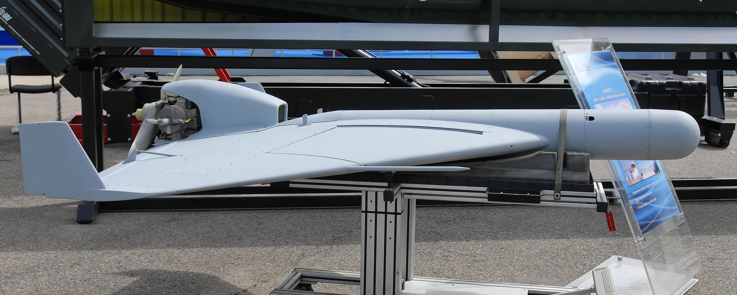 Drohnen-Rakete, die autonom am Boden starten kann