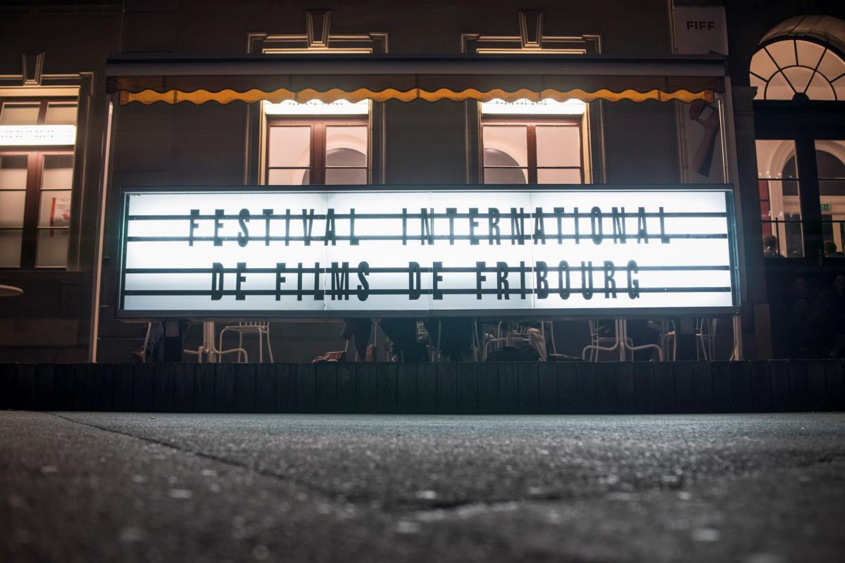 Fachada de la sede del FIFF