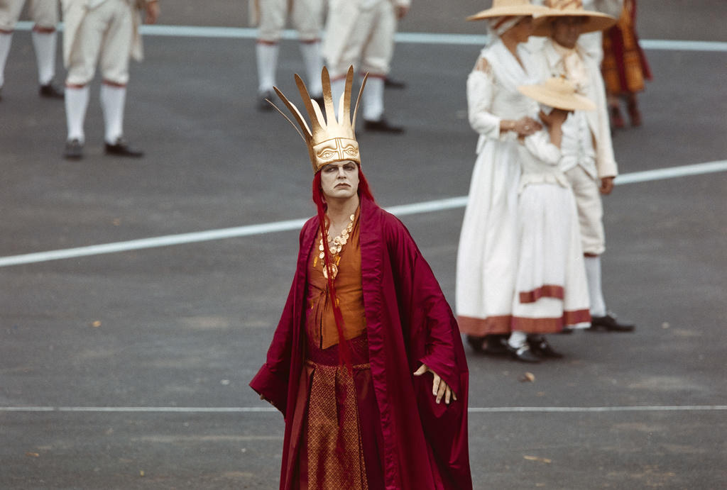 uomo in costume per la Fete des Vignerons