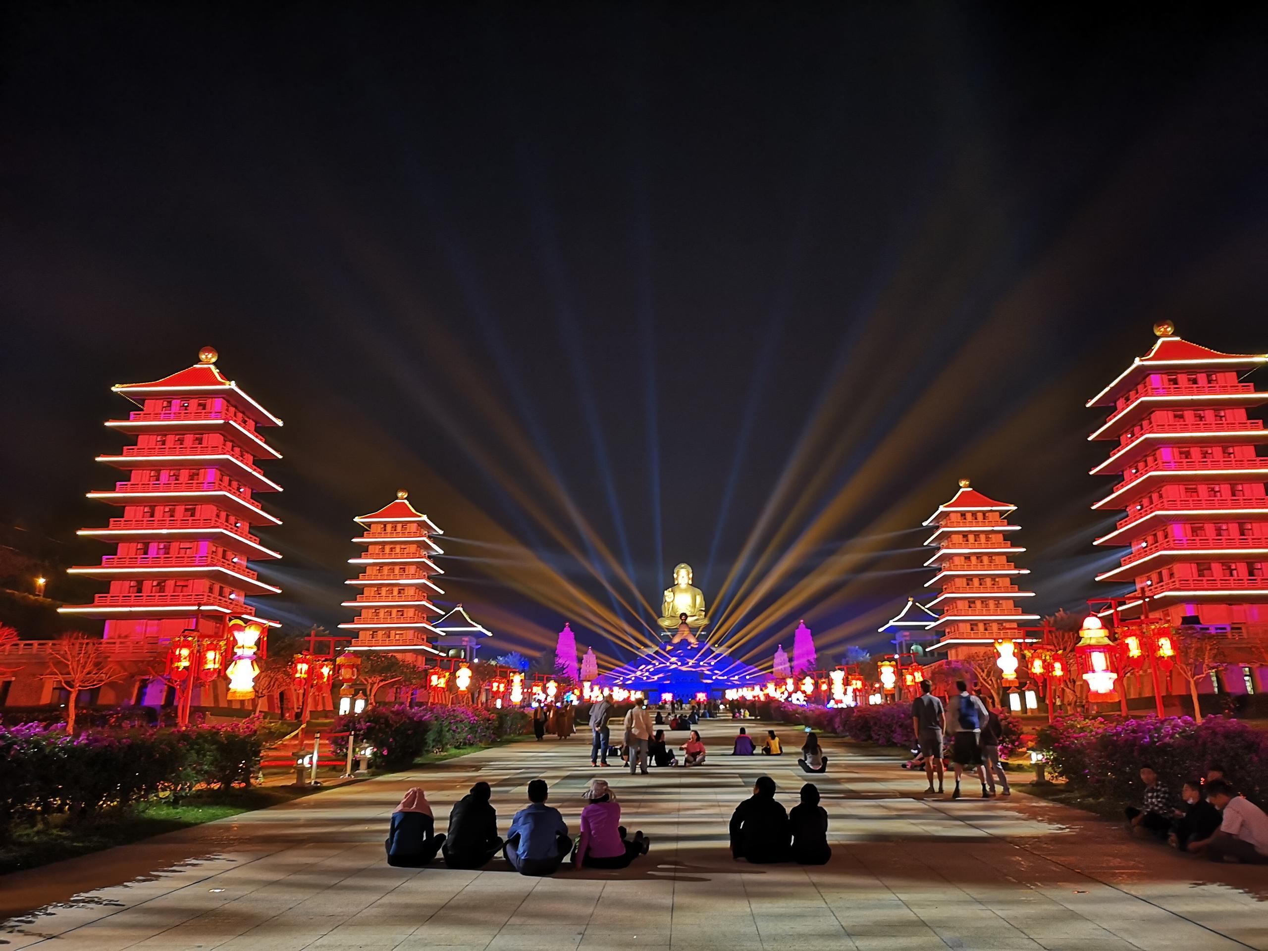 台湾高雄佛光山夜景