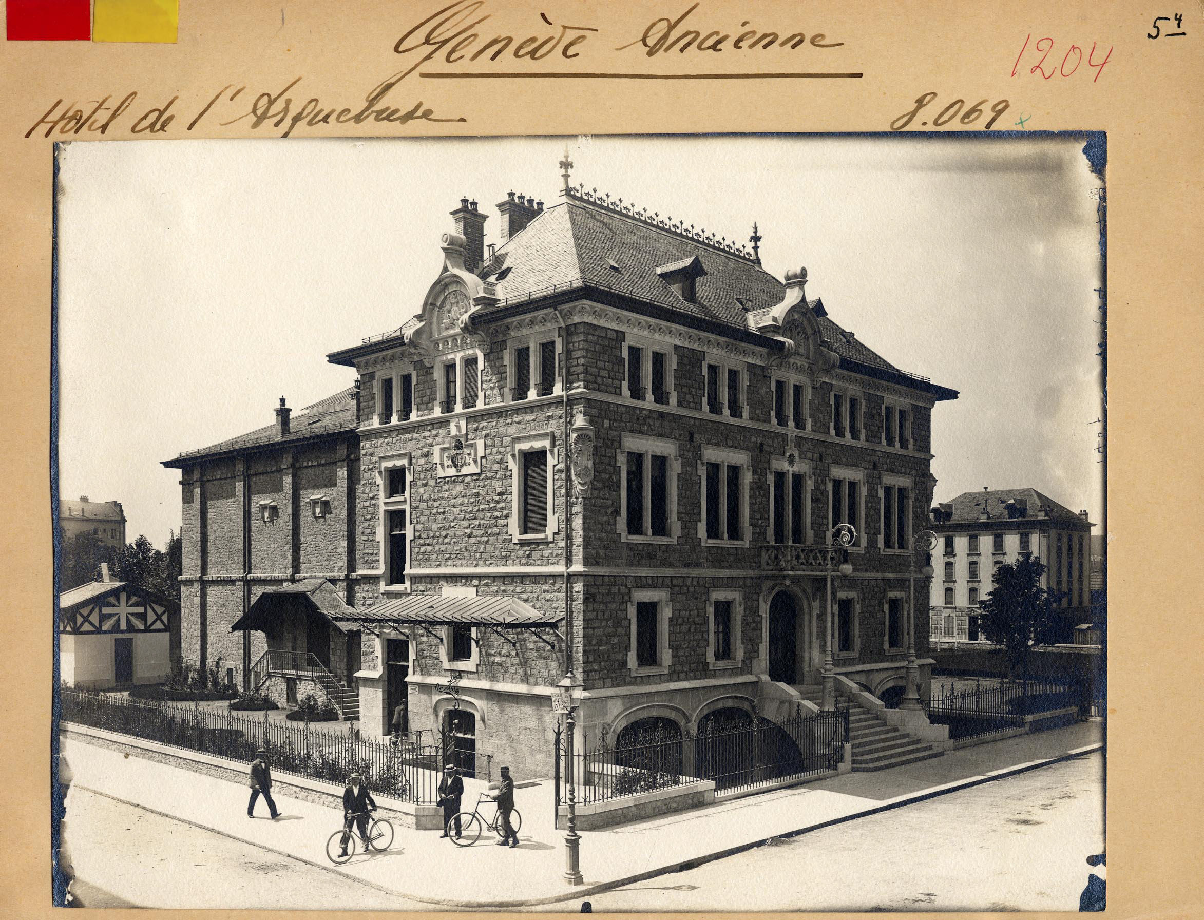 старинный фотоснимок Hôtel de l Arquebuse