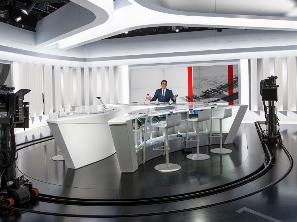 De nouvelles têtes au 19h30 de la RTS dès la rentrée prochaine - SWI ...