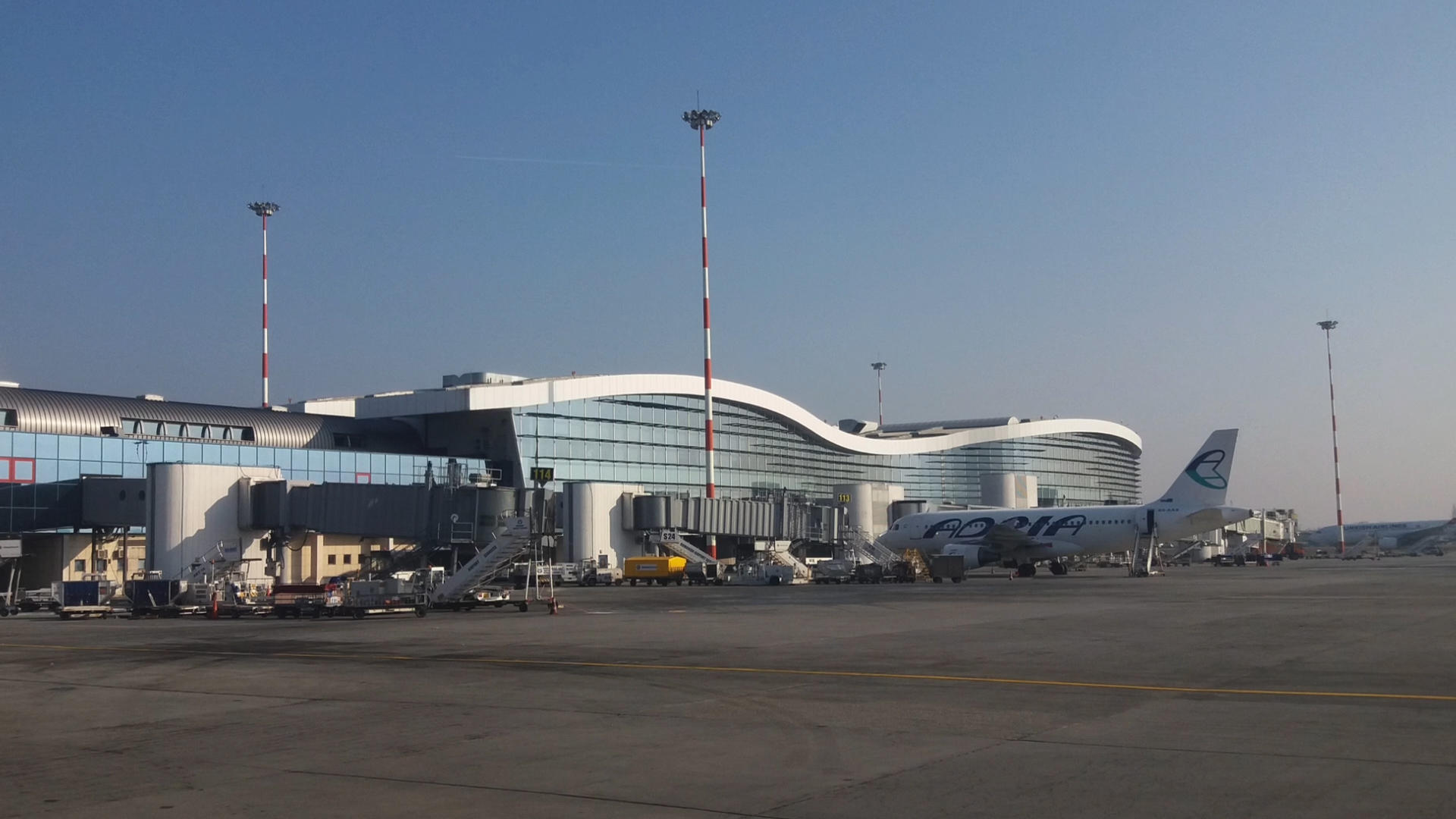 مطار في رومانيا