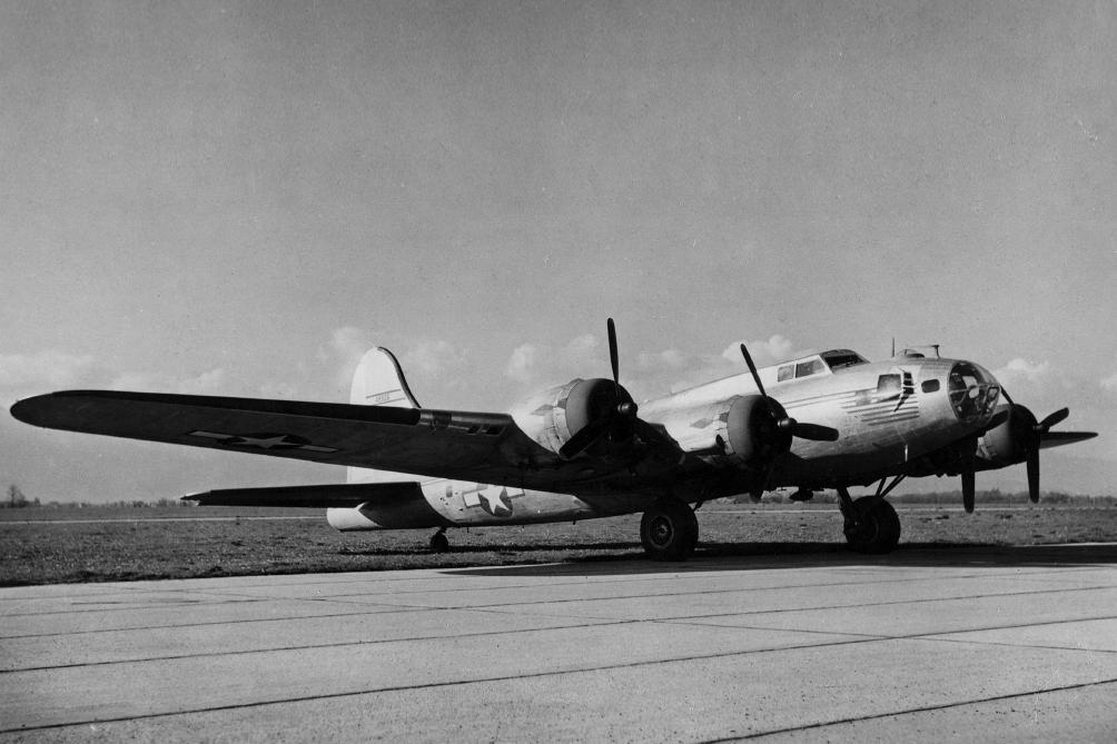 B17 Airplane