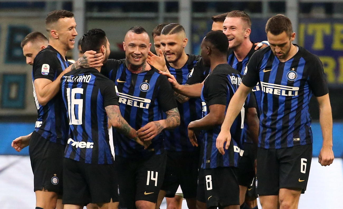 Giocatori nerazzurri in un incontro dell ormai passata stagione