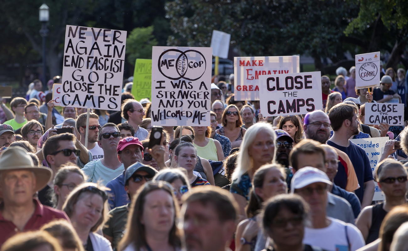Manifestazione a sostegno dei migranti in Lafayette Square, nei pressi della Casa Bianca.