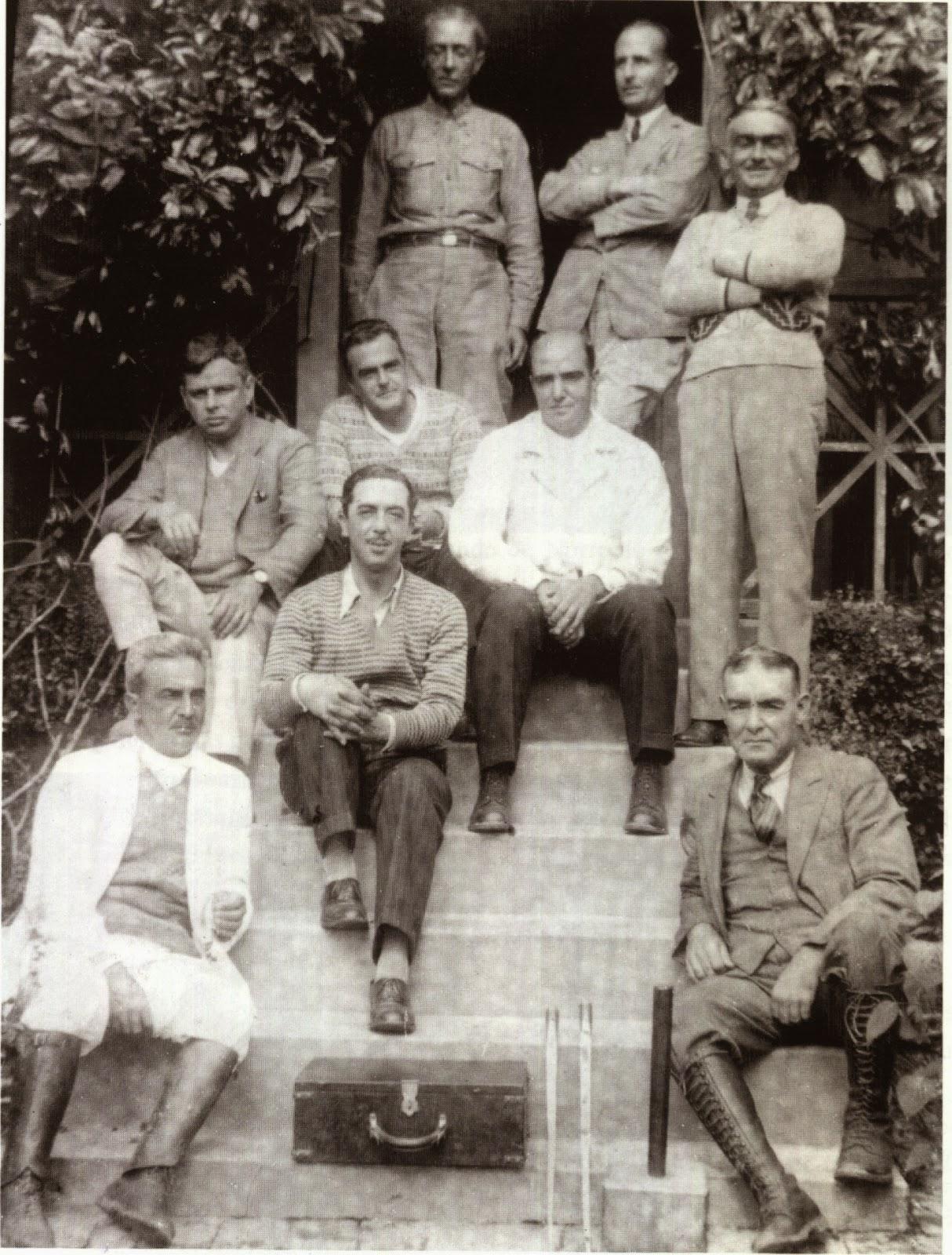 Monteiro Lobato com colaboradores